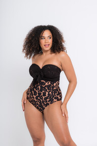 https://www.prshots.de/contents/archives/3795/1587/images/thumb350x287_auto/curvy_kate_bandeau-swimsuit-print-66_1_df7d7_thumb.jpg