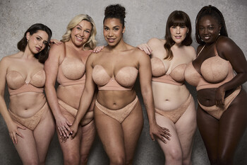 https://www.prshots.de/contents/archives/3795/1587/images/thumb350x287_auto/curvy_kate_group-room-set_057_thumb.jpg