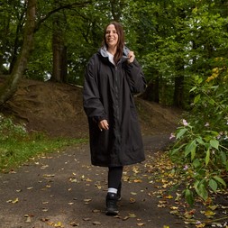 OHS Adults Water Resistant Sherpa Drying Robe - Black - £30