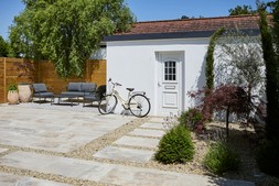 Oriana B, Shed, Contemporary Urban Garden Project