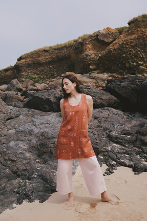 Reeta Linen Dress £135 & Tavi Denim Jeans £135
