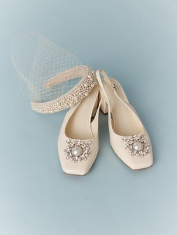 Wynn Pearl Slingback Heels Ivory