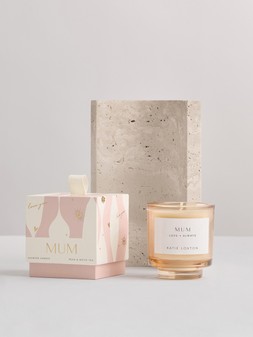 Katie Loxton Sentiment Candle Mum English Pear and White Tea €25 at Very.ie