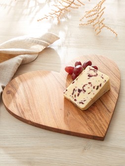 The Very Collection Heart Seving Board €22.99 at Very.ie
