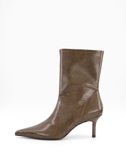 The Very Collection Wide Fit Pointed Heeled Ankle Boot €52 @ Very.ie