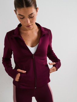 UNDER ARMOUR Womens Training Meridian Jacket -Burgundy €68 at Very.ie
