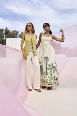 Very AO Fashion May 19