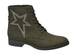 Khaki star embossed boots