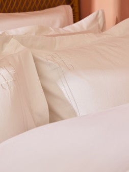 PRIMARK EDIT DOUBLE DUVET WHITE £45 €50 RON245 PLN215 CZK1300 (2)