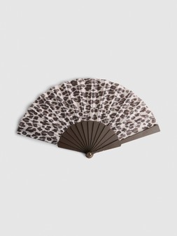 PRIMARK HAND FAN, £2.50, €3.50, $4.50, RON17, PLN15, CZK90 (2)