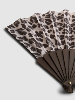 PRIMARK HAND FAN, £2.50, €3.50, $4.50, RON17, PLN15, CZK90
