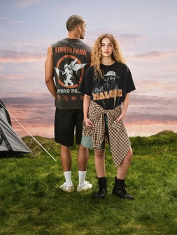PRIMARK LINKIN PARK TANK, £12, €14, $18, RON70, PLN60, CZK365 (2)