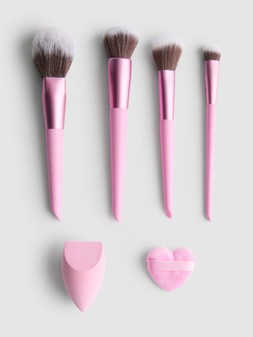 PRIMARK MP ULTIMATE MUB SET £8.00, €10.00, 165.00 CZK, 300.00 PLN, 50.00 RON 2