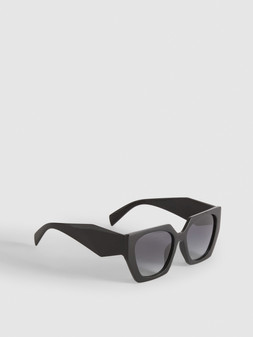 PRIMARK POLARISED CATEYE, £5, €6, $8.50, RON30, PLN26, CZK155 (4)