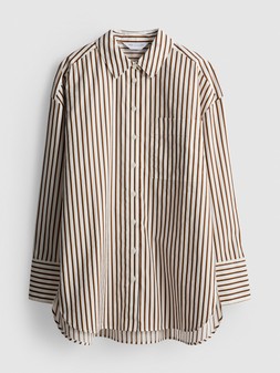 PRIMARK PRESENTS BY COLEEN POPLIN SHIRT, £12, €14, $18, RON70, PLN60, CZK365