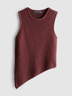 PRIMARK PRESENTS PAU ECHE PE TWIST ASYM TOP £14, €16, $20, RON80, PLN70, CZK415, HUF6000