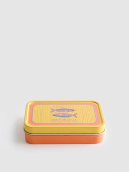 PRIMARK SARDINE CANDLE, £3, €4, RON20, PLN17, CZK105 (2)