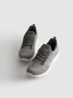 PRIMARK SLIP ON SPORTS, £16, €18, NE €20, $25, RON90, HUF6500, PLN80, CZK470 (2)