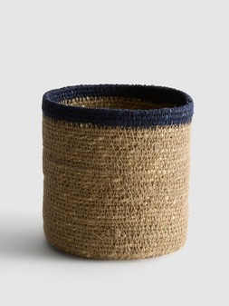 PRIMARK SMALL WOVEN BASKET, £2.50, €4, RON20, PLN17, CZK105