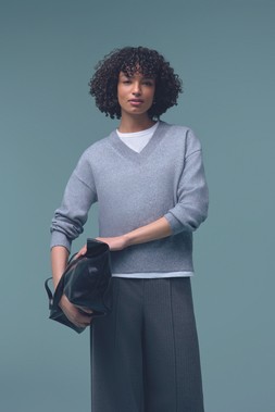 PRIMARK V NECK JUMPER GREY £12 €14 NE€16 $18 RON70 PLN60 CZK365