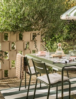 Habitat SS26 Riviera Club Outdoor Dining