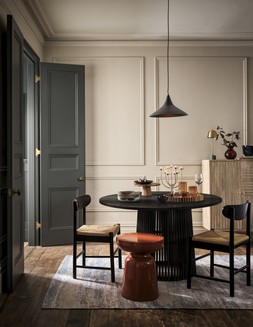 Opulent Embers Habitat Jericho Dining Table – Black, &pound;395