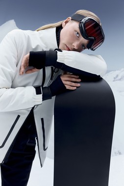 Goodmove Ski Coat £100, Jumper £46 & Salopette £90 (3)