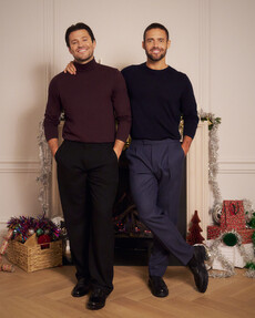 https://www.prshots.de/contents/archives/98/201/images/thumb350x287_auto/marks_amp_spencer_ms-autograph-tapered-fit-single-pleat-trouser__01bd6_thumb.jpg