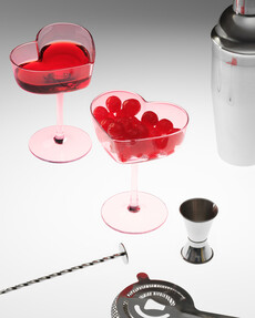 https://www.prshots.de/contents/archives/98/201/images/thumb350x287_auto/marks_amp_spencer_ms-heart-coupe-glasses-2-pck-15_1_4da0e_thumb.jpg