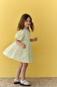 https://www.prshots.de/contents/archives/98/201/images/thumb350x287_auto/marks_amp_spencer_ms-kidswear-ss24_thumb.jpg