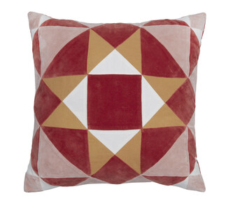 https://www.prshots.de/contents/archives/98/201/images/thumb350x287_auto/marks_amp_spencer_ms-velvet-patchwork-cushion-25_thumb.jpg